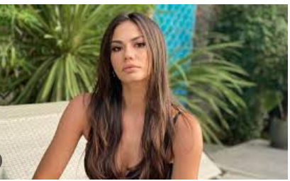 Demet özdemir Age, Weight, Height, Family, NetWorth And Career 2026