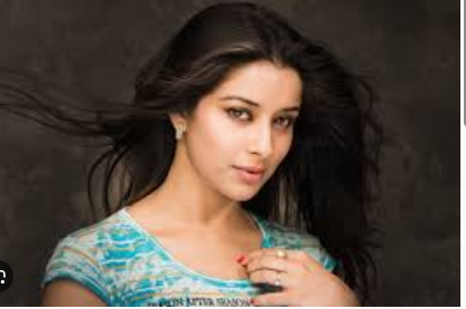 Nyra banerjee Age, Weight, Height, Family, NetWorth And Career 2026